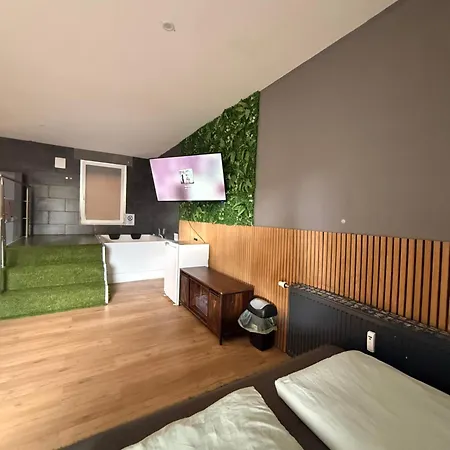 Апартаменты Private-spa Whirlpool, Dusche, Smart Tv, Doppelbett